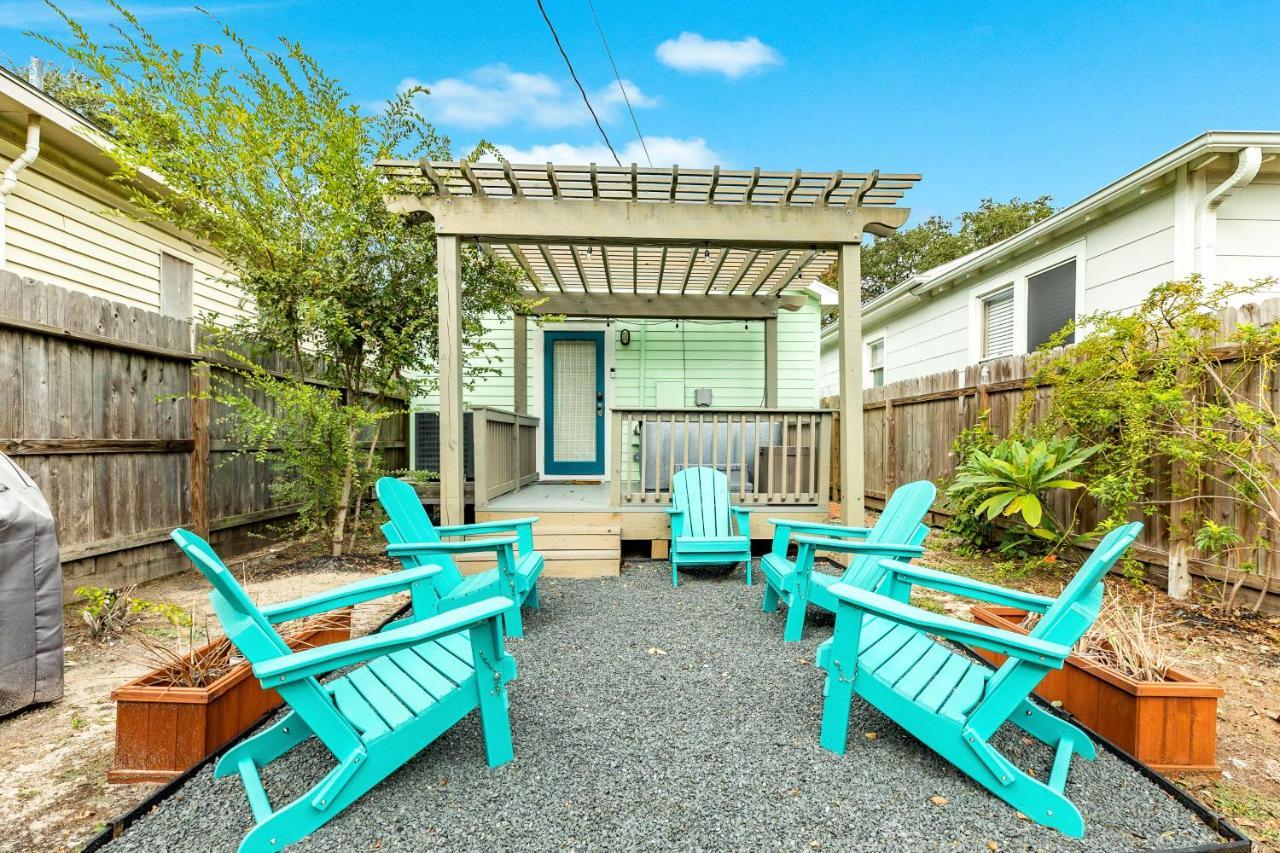 Barefoot Coastal Cottage Galveston Exterior photo